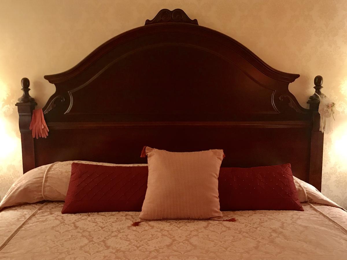 1896 House Country Inn - Barnside Inn Уилямстаун Екстериор снимка