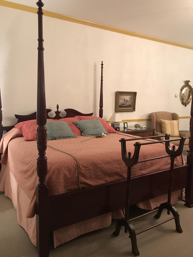 1896 House Country Inn - Barnside Inn Уилямстаун Екстериор снимка
